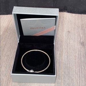 PANDORA LIMITED EDITION SNOWFLAKE BANGLE